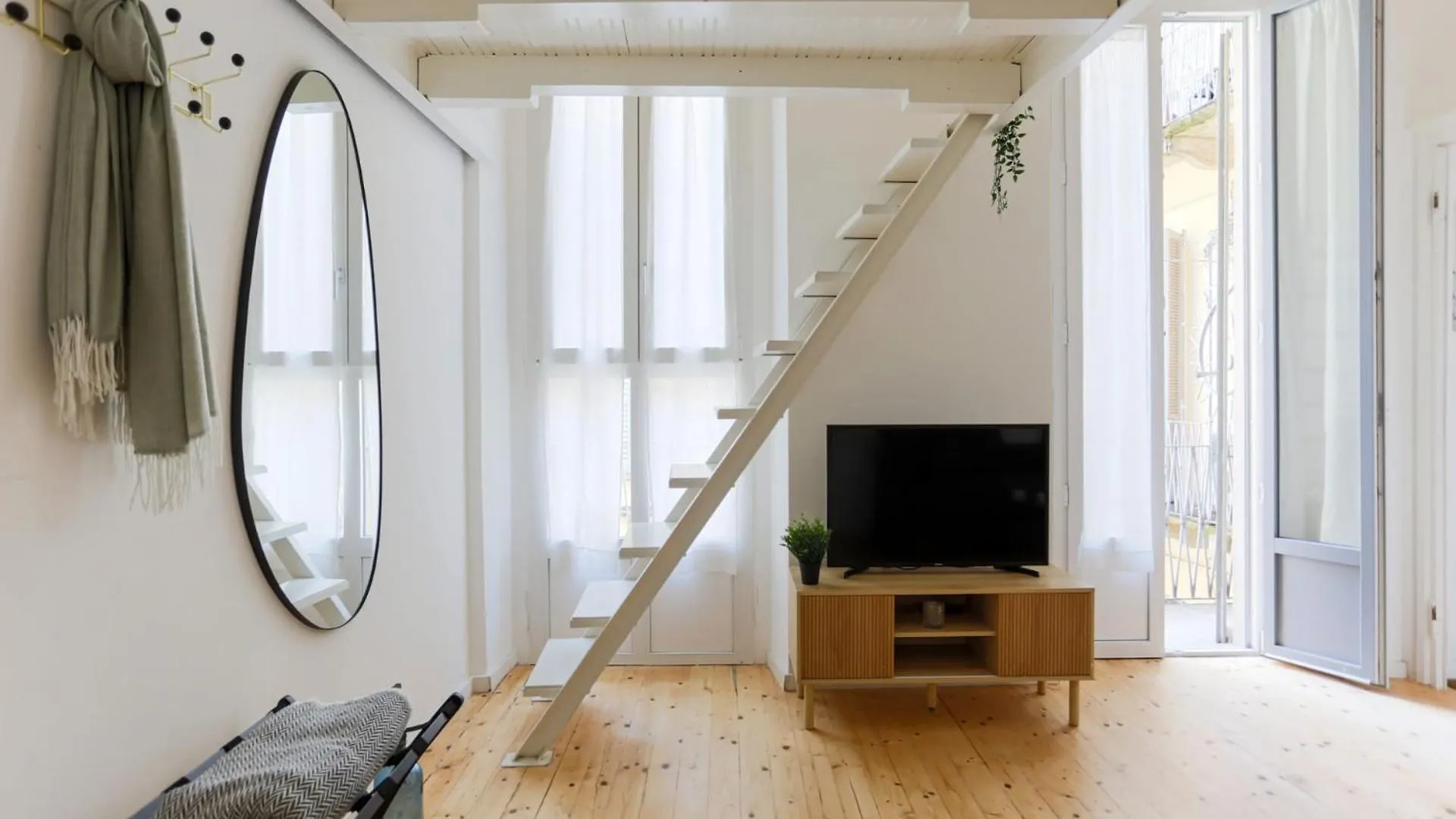 Apartment The Best Rent - Loft Near Colonne Of San Lorenzo Milan