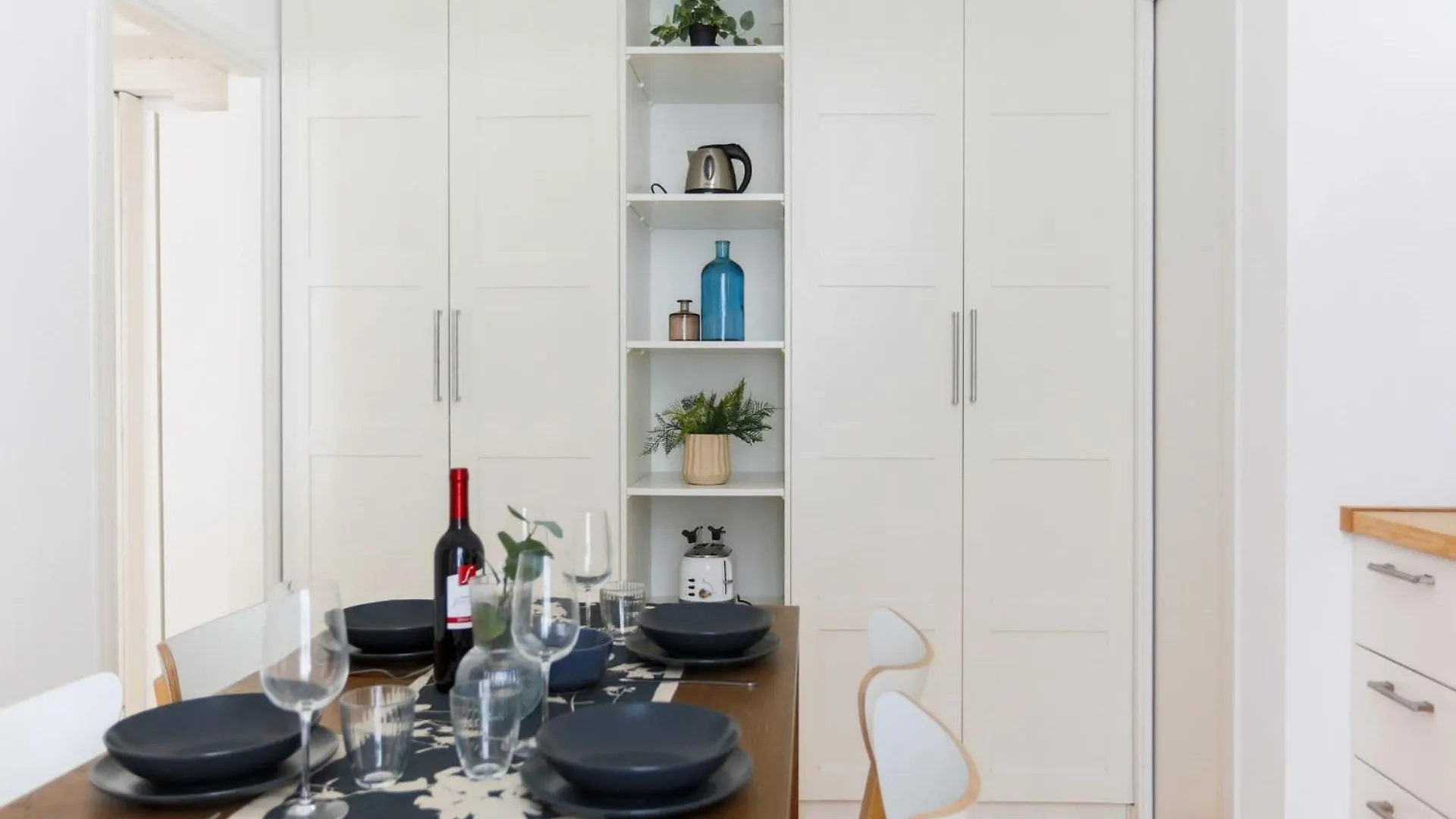 The Best Rent - Loft Near Colonne Of San Lorenzo Milan 0*,  Italy