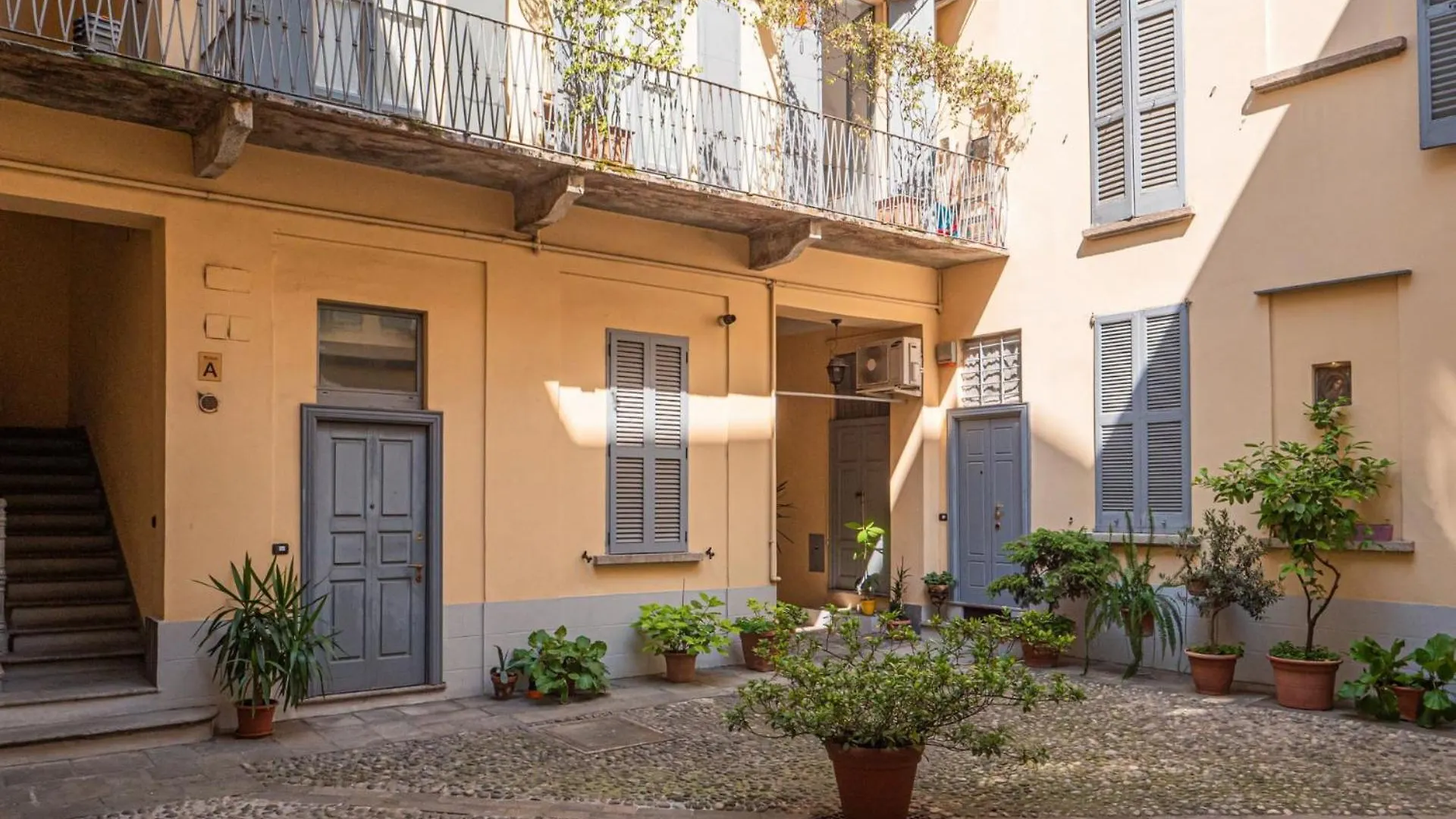 The Best Rent - Loft Near Colonne Of San Lorenzo Milan
