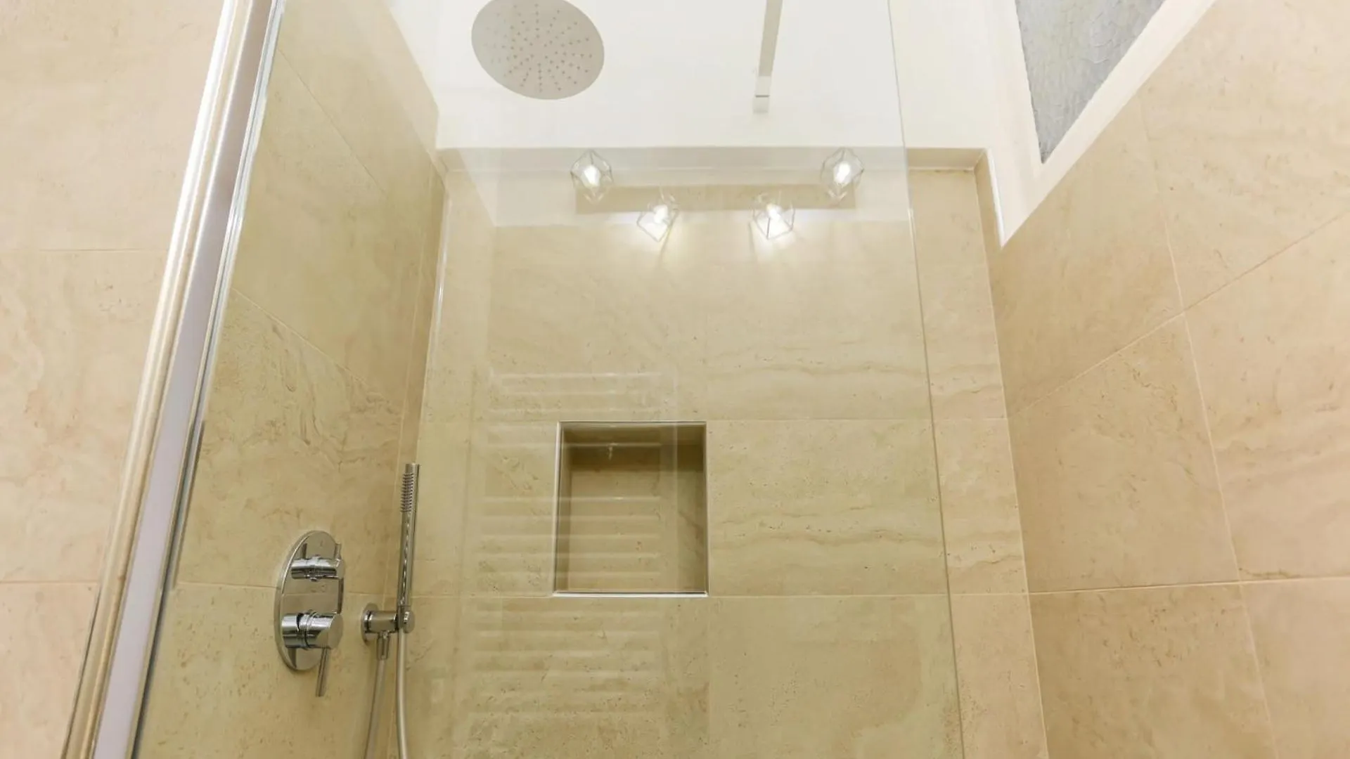 The Best Rent - Loft Near Colonne Of San Lorenzo Milan Italy